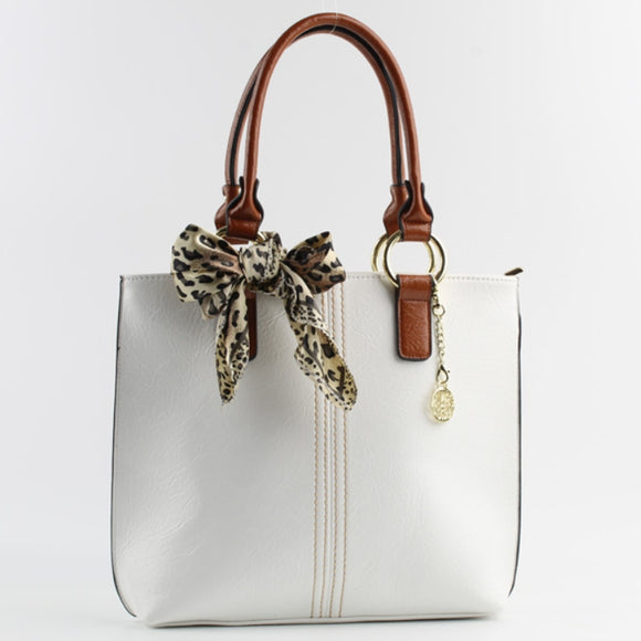 Stitch detail tote with leopard pattern scarf - white