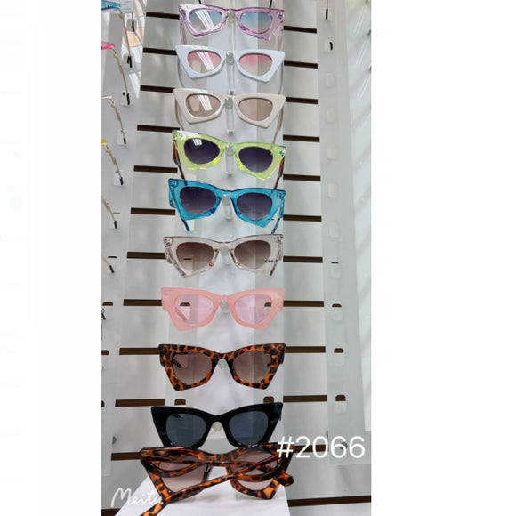 [12pcs] Cateye frame sunglasses ($2.75/pc)