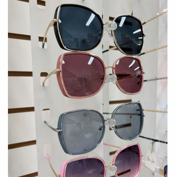 [12pcs] Oversize cateye style sunglasses ($3.75/pc)