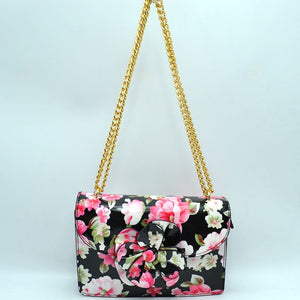 3d flower detail chain crossbody bag - black