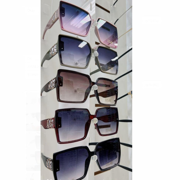 Square sunglasses with cut-out side frame ($3.25/pc)