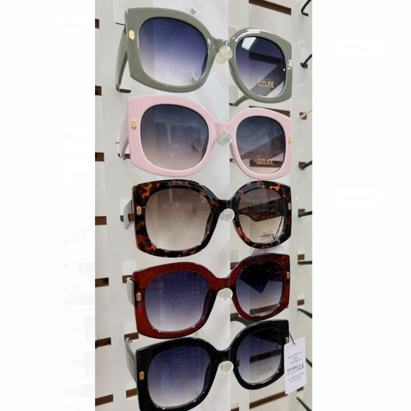 Oval sunglasses with wide frame ($2.75/pc)