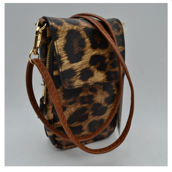 Cellphone crossbody bag - leopard