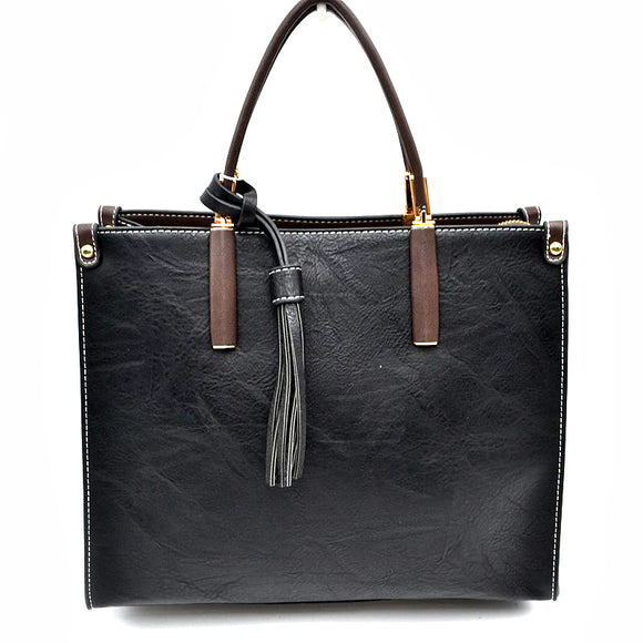 Classic tote with tassel - black