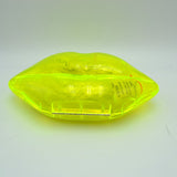 Acrylic lip clutch bag - fuchsia