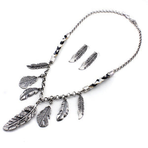 Feather drop necklace set