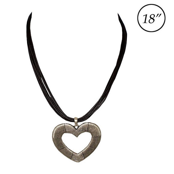 Heart pendant necklace set - gold