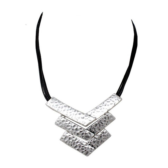 Tribal casting necklace set - silver