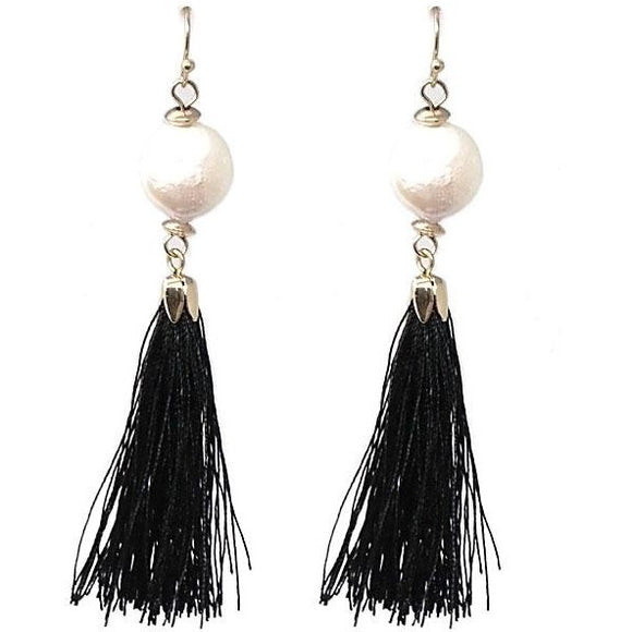 Pearl w/ tassel earring - black